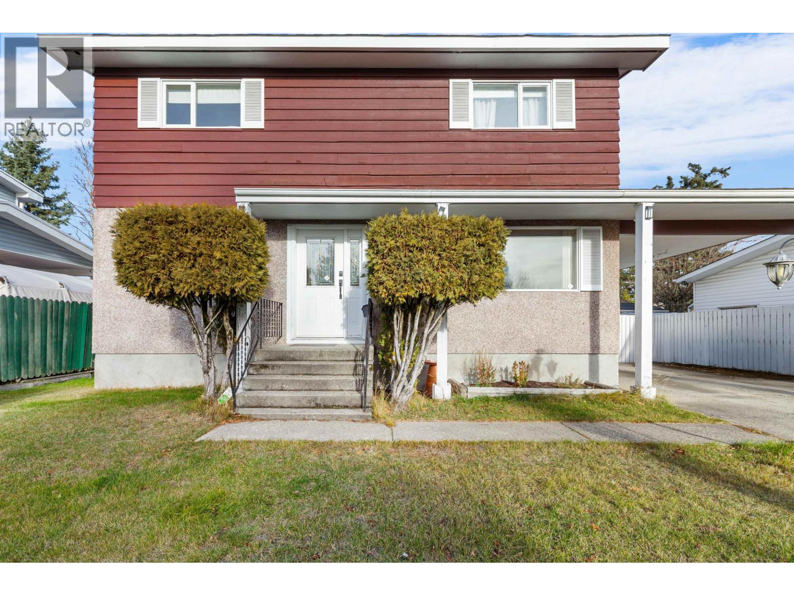 2832 PINEWOOD AVENUE, Prince George, British Columbia