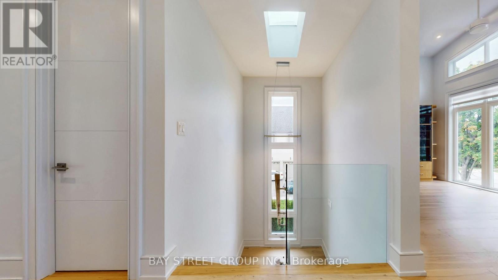 2267 Fifth Line W, Mississauga, Ontario  L5K 1V7 - Photo 17 - W12454521