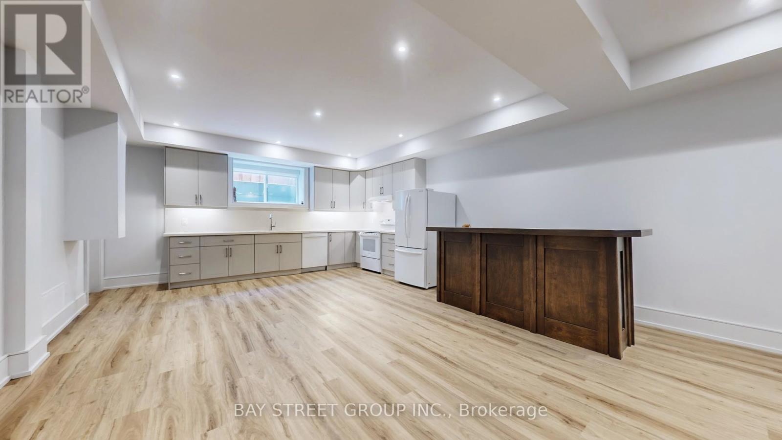 2267 Fifth Line W, Mississauga, Ontario  L5K 1V7 - Photo 34 - W12454521