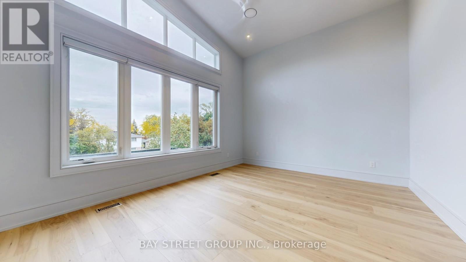 2267 Fifth Line W, Mississauga, Ontario  L5K 1V7 - Photo 22 - W12454521