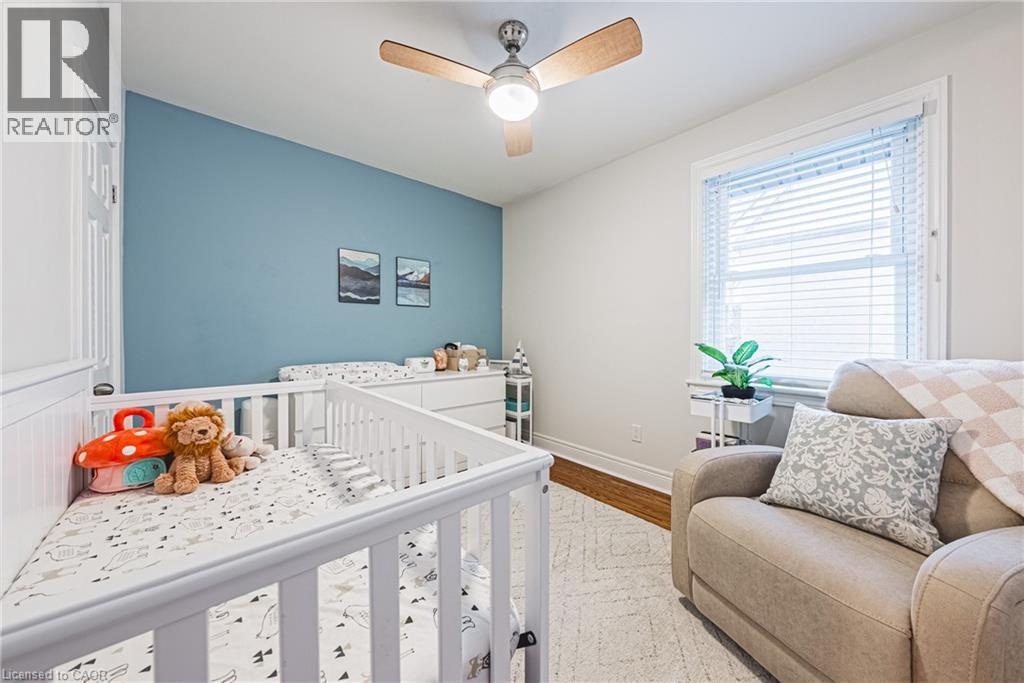 307 East 33rd Street, Hamilton, Ontario  L8V 3T9 - Photo 19 - 40787031