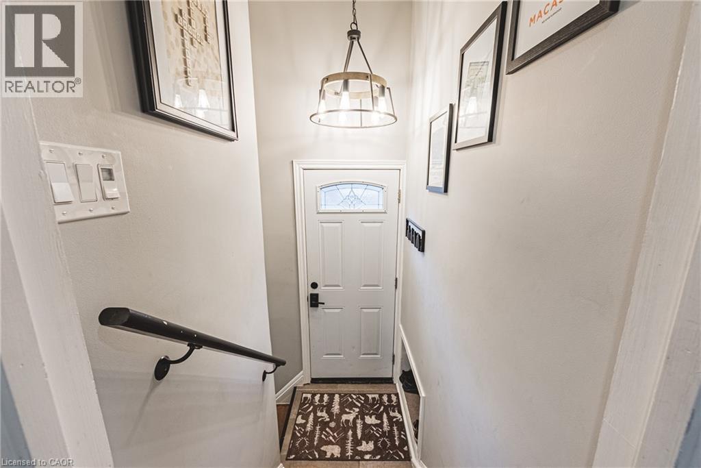 307 East 33rd Street, Hamilton, Ontario  L8V 3T9 - Photo 27 - 40787031