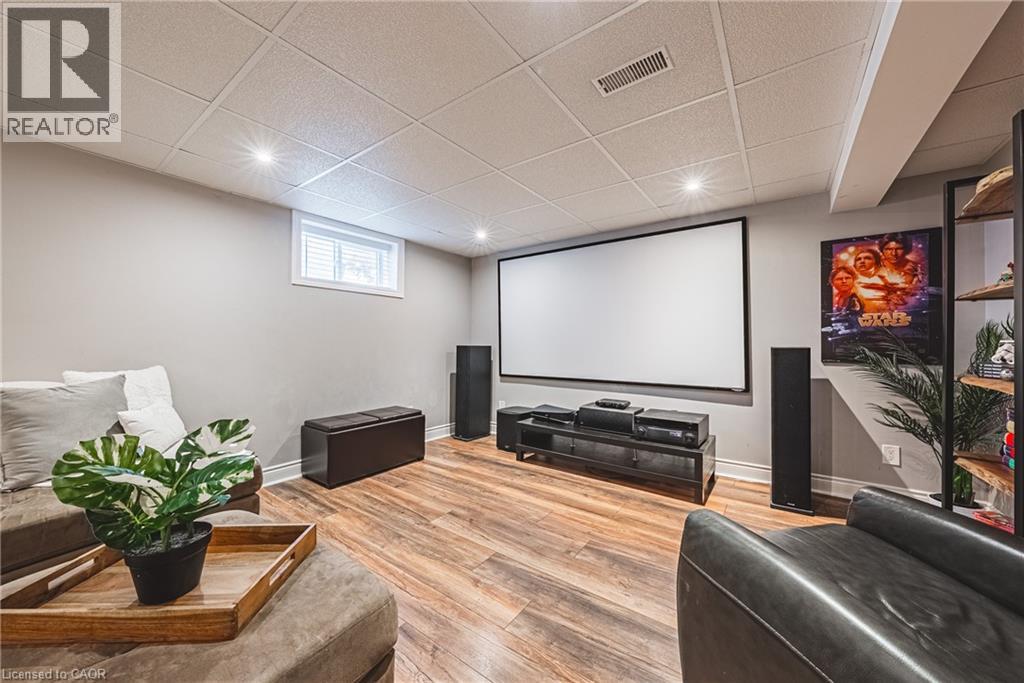 307 East 33rd Street, Hamilton, Ontario  L8V 3T9 - Photo 28 - 40787031