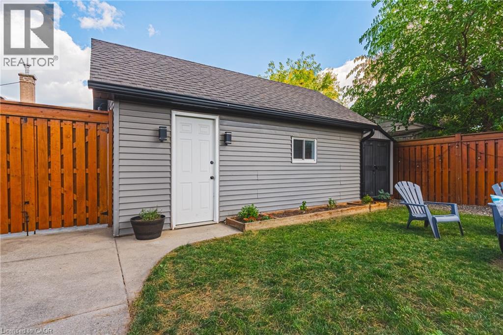 307 East 33rd Street, Hamilton, Ontario  L8V 3T9 - Photo 47 - 40787031