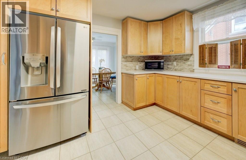 76 Brentwood Avenue, Kitchener, Ontario  N2H 2C8 - Photo 3 - 40781012