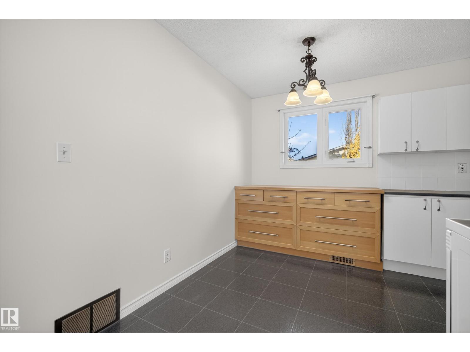 14524 21 St Nw, Edmonton, Alberta  T5Y 1T8 - Photo 22 - E4465053