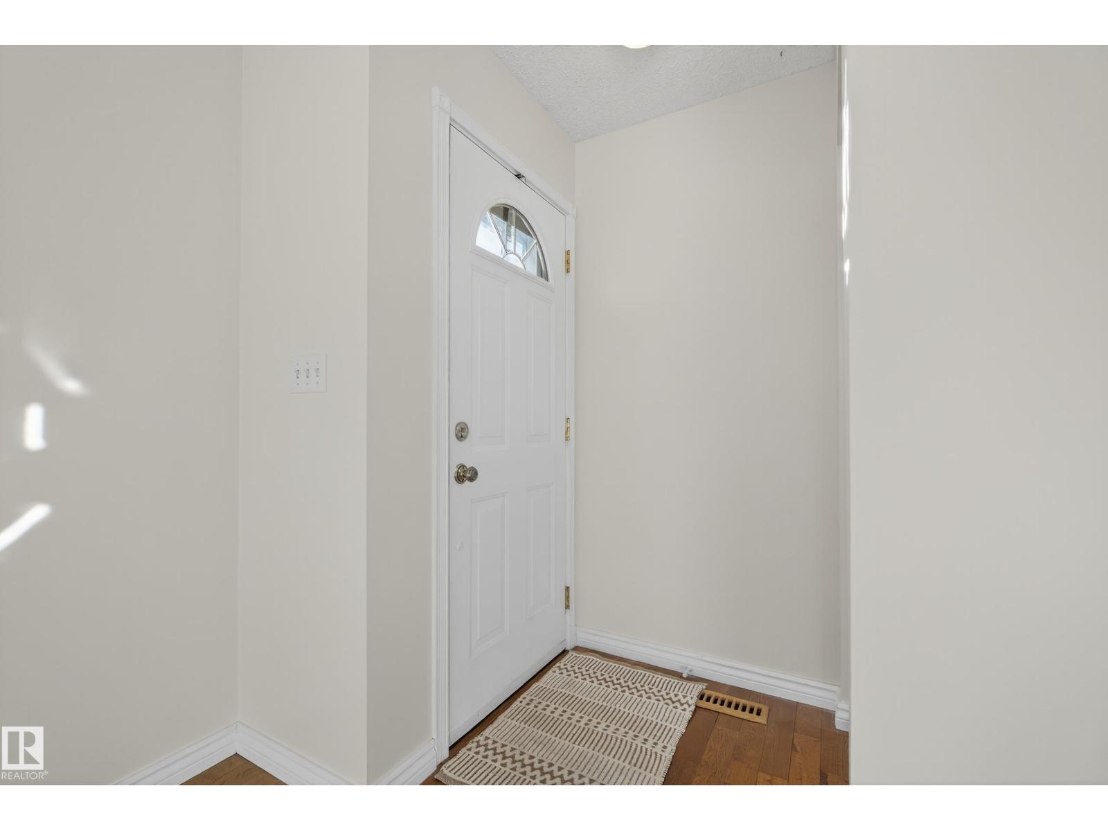 14524 21 St Nw, Edmonton, Alberta  T5Y 1T8 - Photo 9 - E4465053