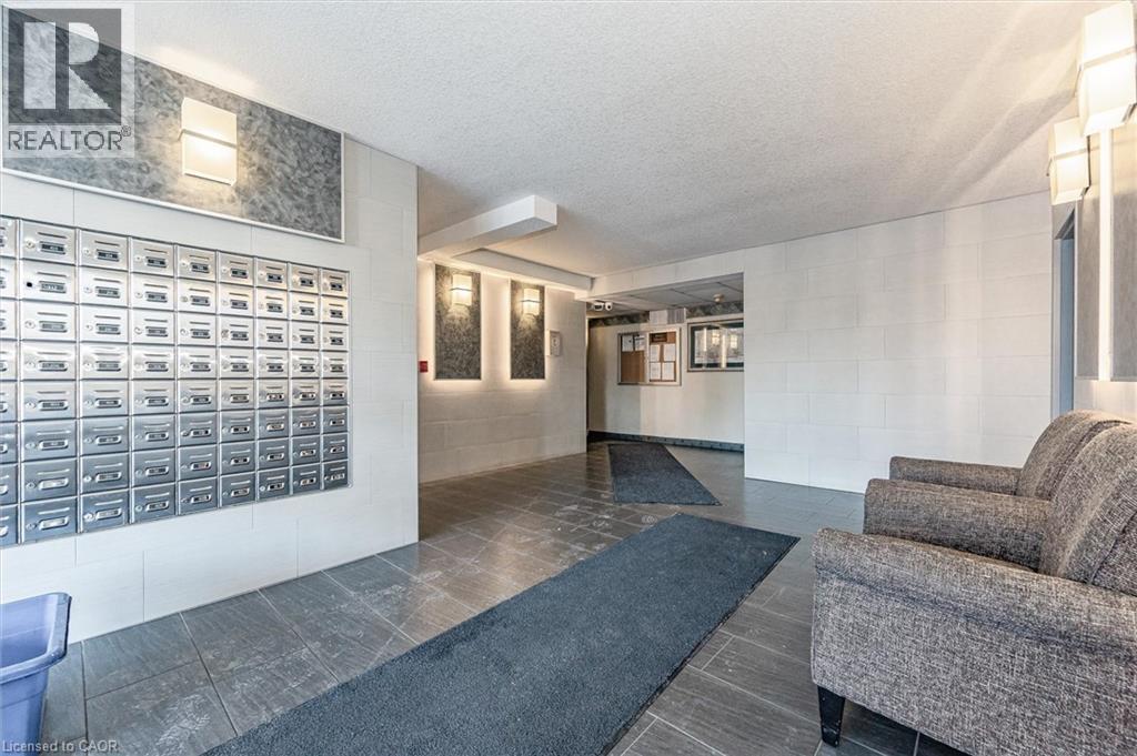 18 Holborn Court Unit# 504, Kitchener, Ontario  N2A 4A1 - Photo 5 - 40783741