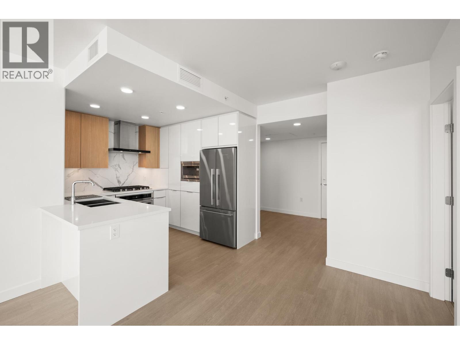 1305 7683 Park Crescent, Burnaby, British Columbia  V3N 0J4 - Photo 10 - R3056481