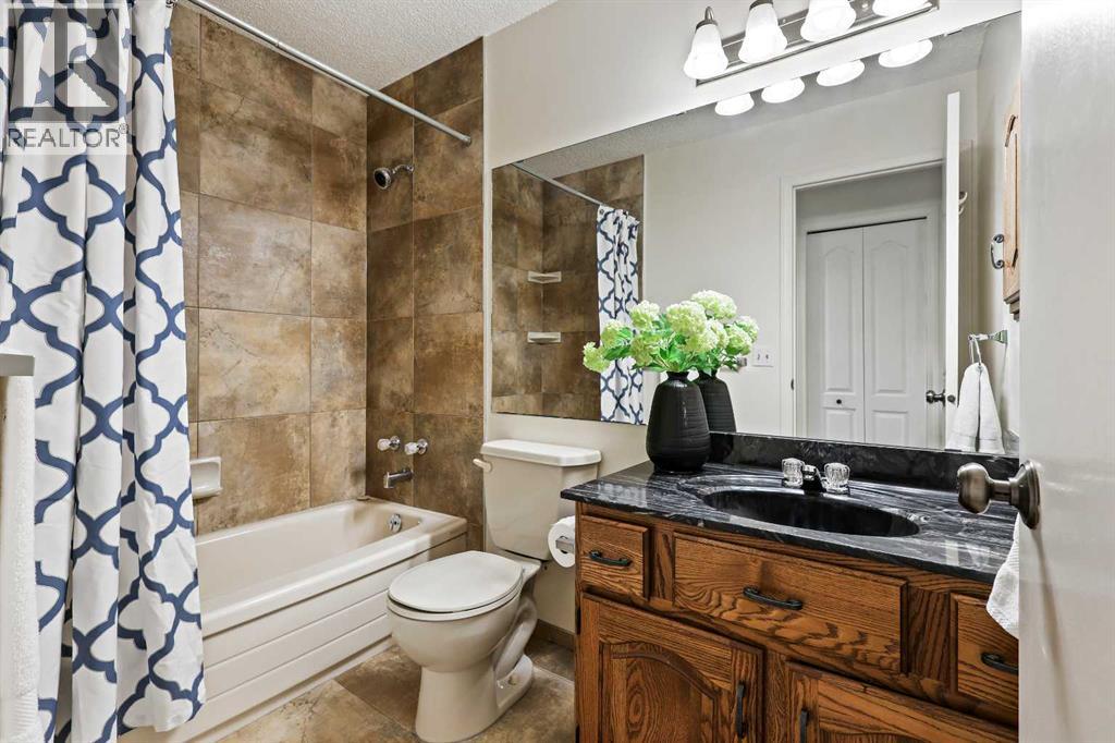 139 Stratton Crescent Sw, Calgary, Alberta  T3H 1T7 - Photo 26 - A2264866