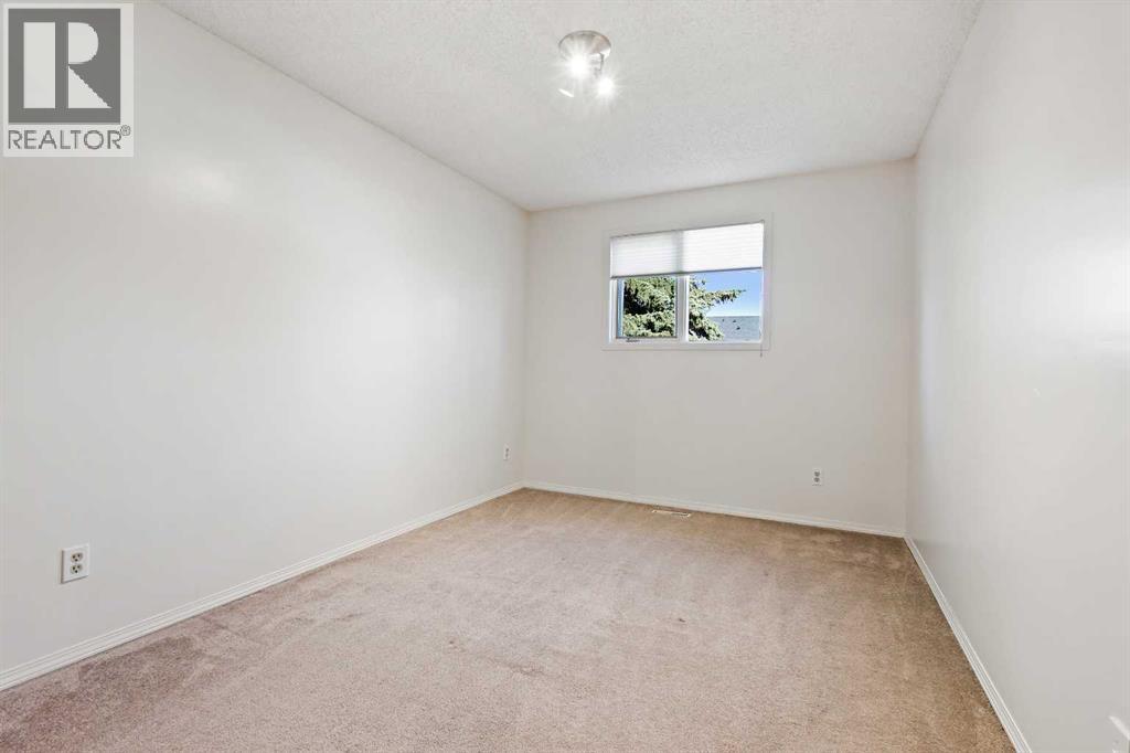 139 Stratton Crescent Sw, Calgary, Alberta  T3H 1T7 - Photo 27 - A2264866