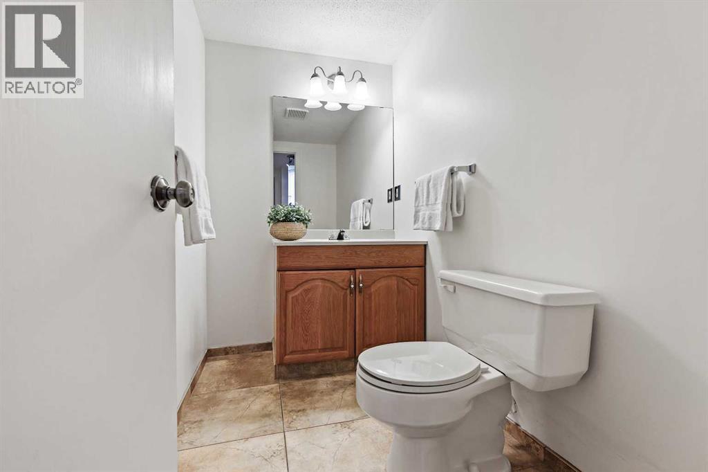 139 Stratton Crescent Sw, Calgary, Alberta  T3H 1T7 - Photo 32 - A2264866