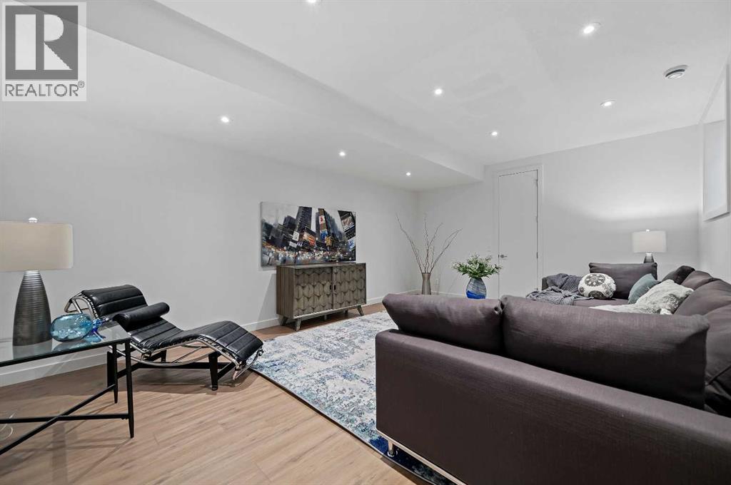 2115 Bowness Road Nw, Calgary, Alberta  T2N 3L2 - Photo 35 - A2265031