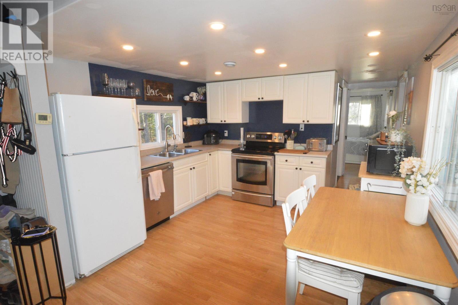 11 Earl Gordon Drive, Beaver Bank, Nova Scotia  B4G 1C5 - Photo 6 - 202527597