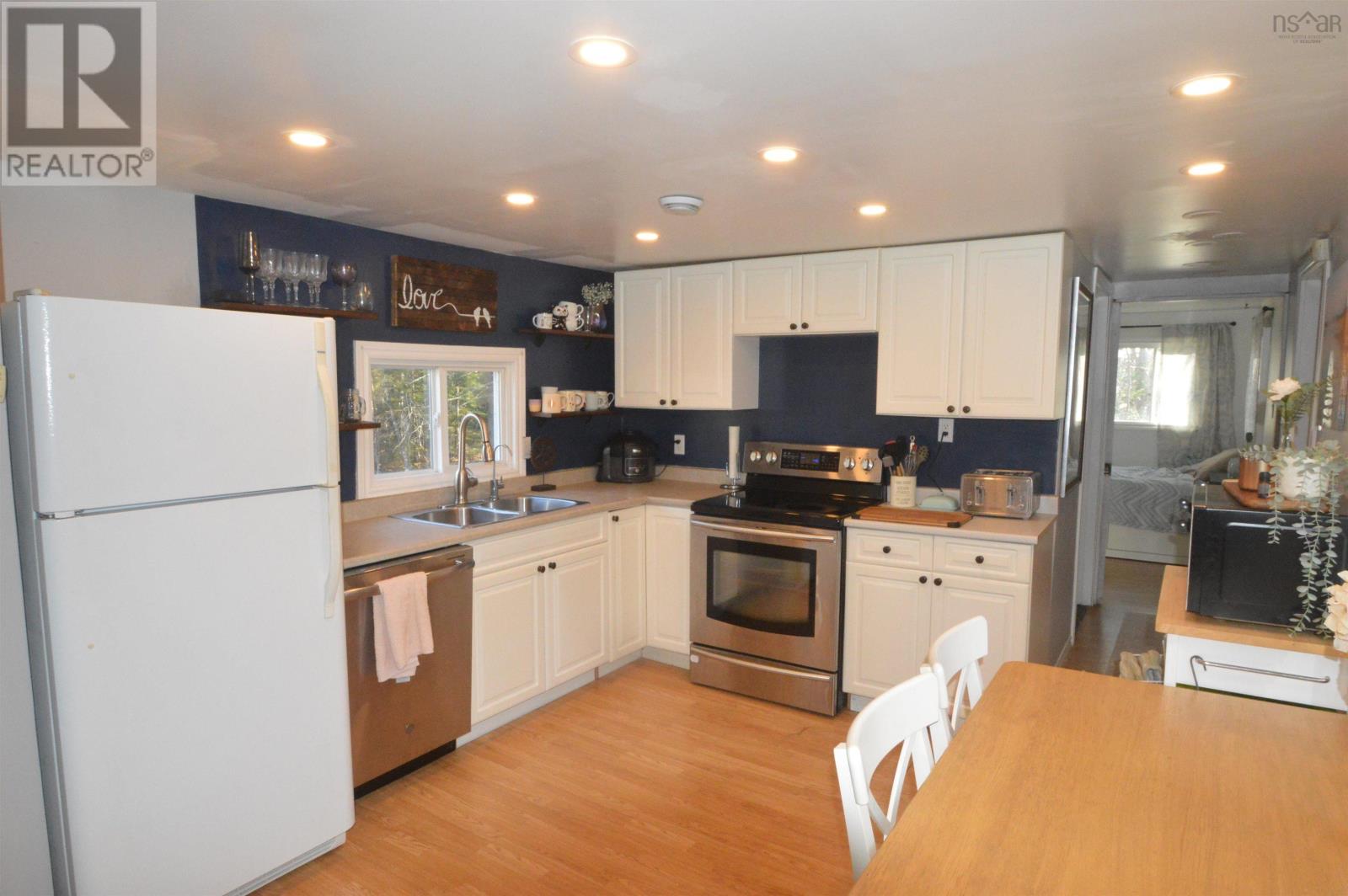 11 Earl Gordon Drive, Beaver Bank, Nova Scotia  B4G 1C5 - Photo 8 - 202527597