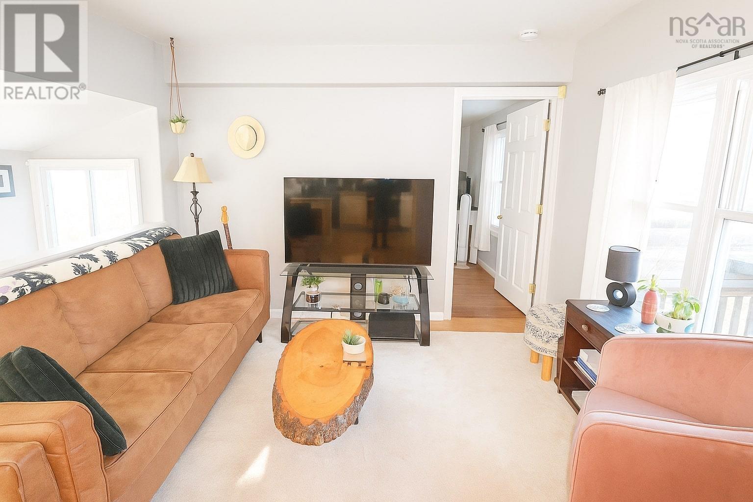 11 Earl Gordon Drive, Beaver Bank, Nova Scotia  B4G 1C5 - Photo 5 - 202527597