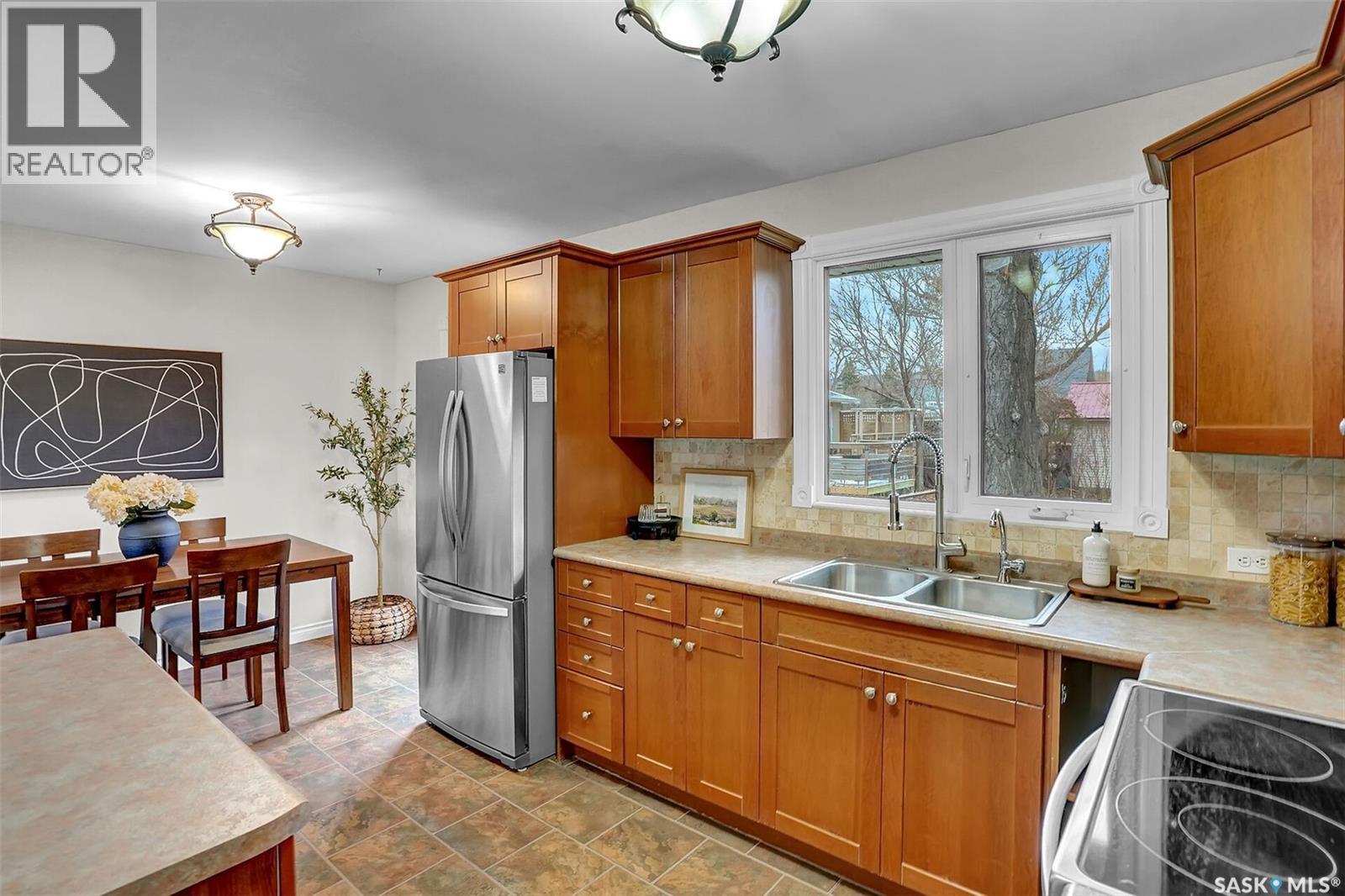 185 2nd Avenue, Lumsden, Saskatchewan  S0G 3C0 - Photo 15 - SK023771