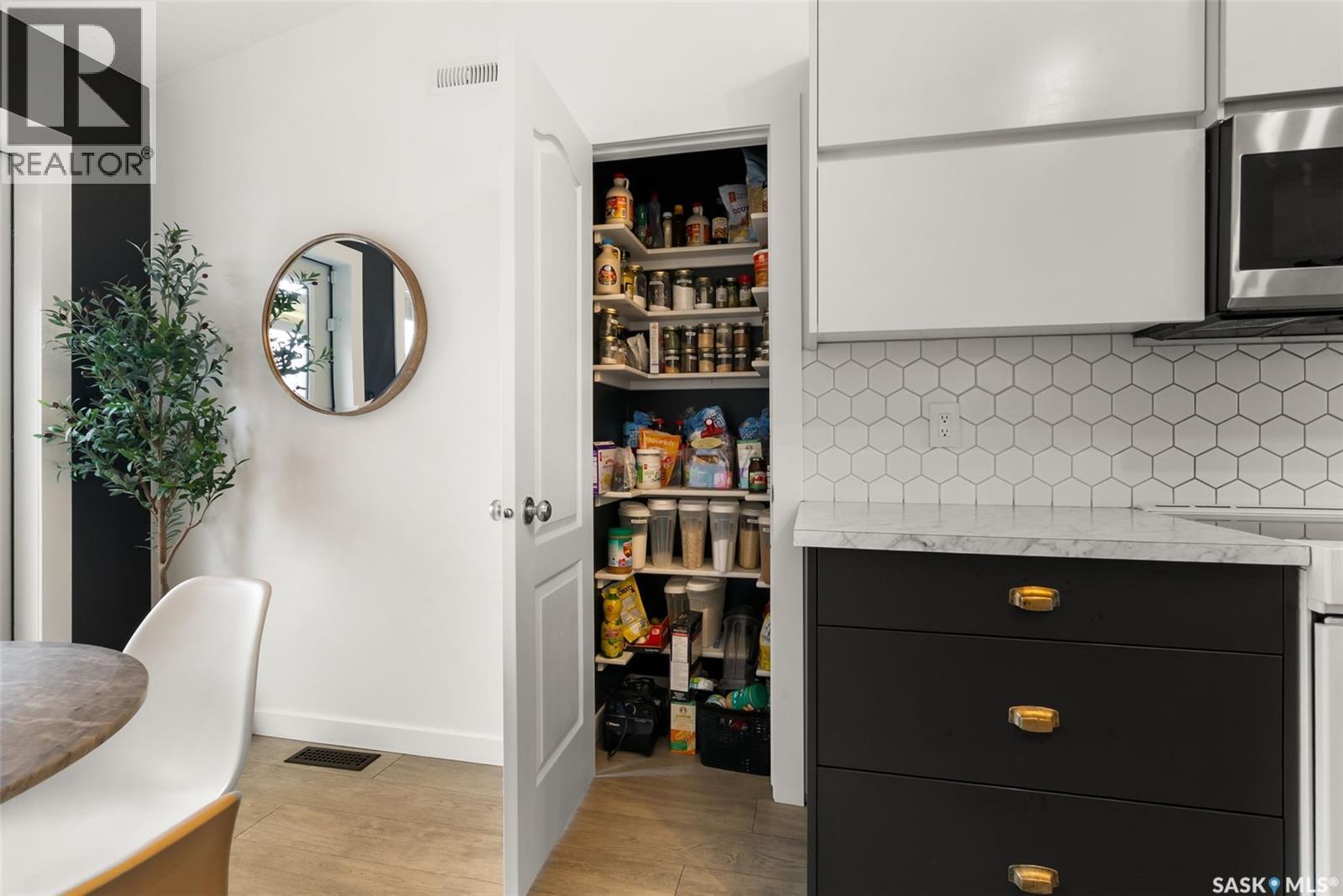 3910 Deutsch Drive E, Regina, Saskatchewan  S4N 7P5 - Photo 11 - SK023770