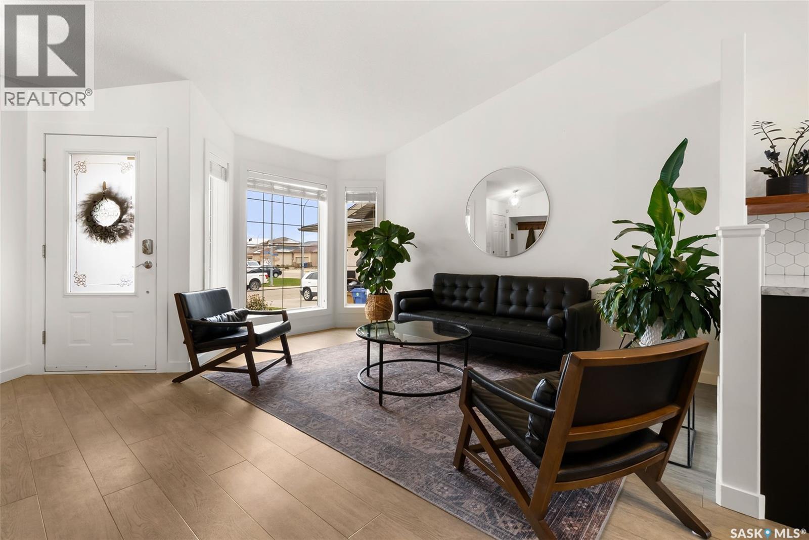 3910 Deutsch Drive E, Regina, Saskatchewan  S4N 7P5 - Photo 2 - SK023770