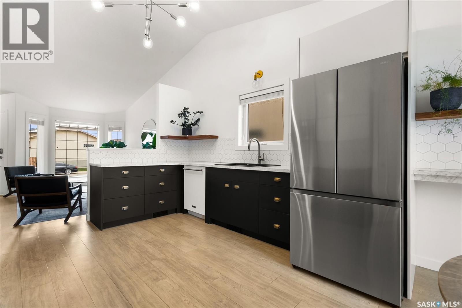 3910 Deutsch Drive E, Regina, Saskatchewan  S4N 7P5 - Photo 5 - SK023770