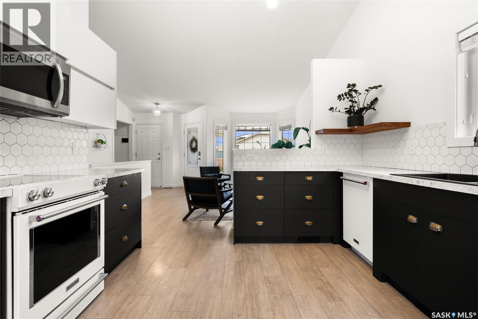 3910 Deutsch Drive E, Regina, Saskatchewan  S4N 7P5 - Photo 6 - SK023770