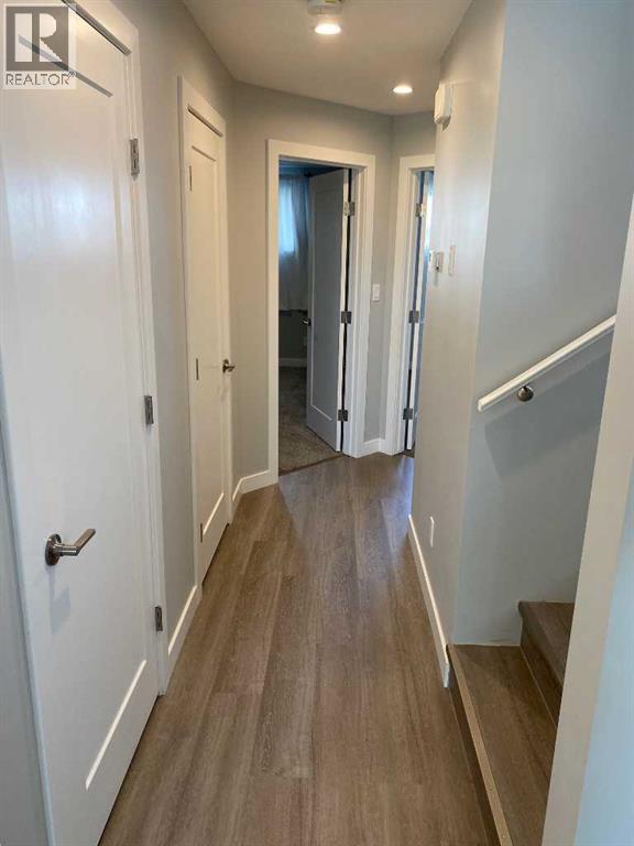 A & B, 25 & 29 Sage Bush Avenue, Taber, Alberta  T1G 0E8 - Photo 15 - A2264292