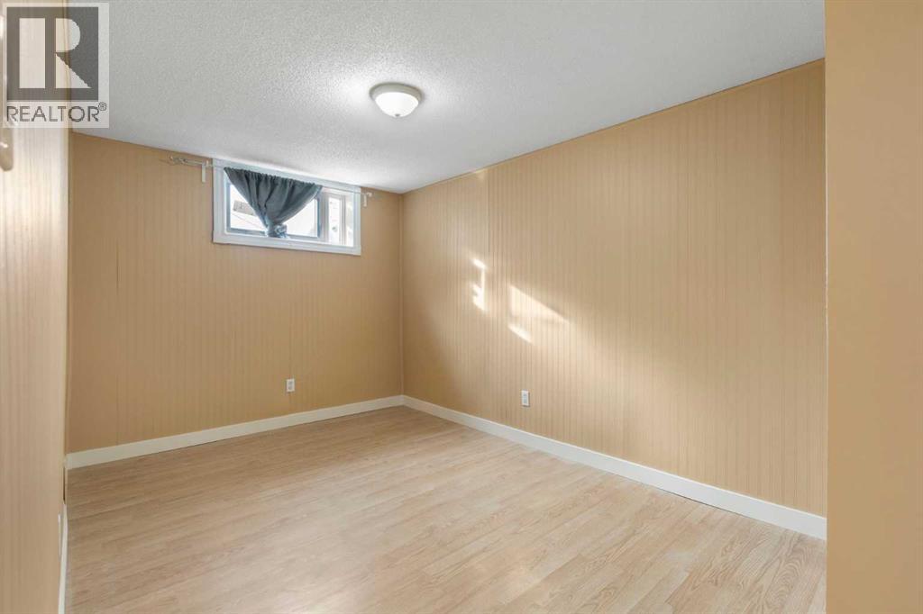 5414 Pensacola Crescent Se, Calgary, Alberta  T2A 2G6 - Photo 8 - A2266408