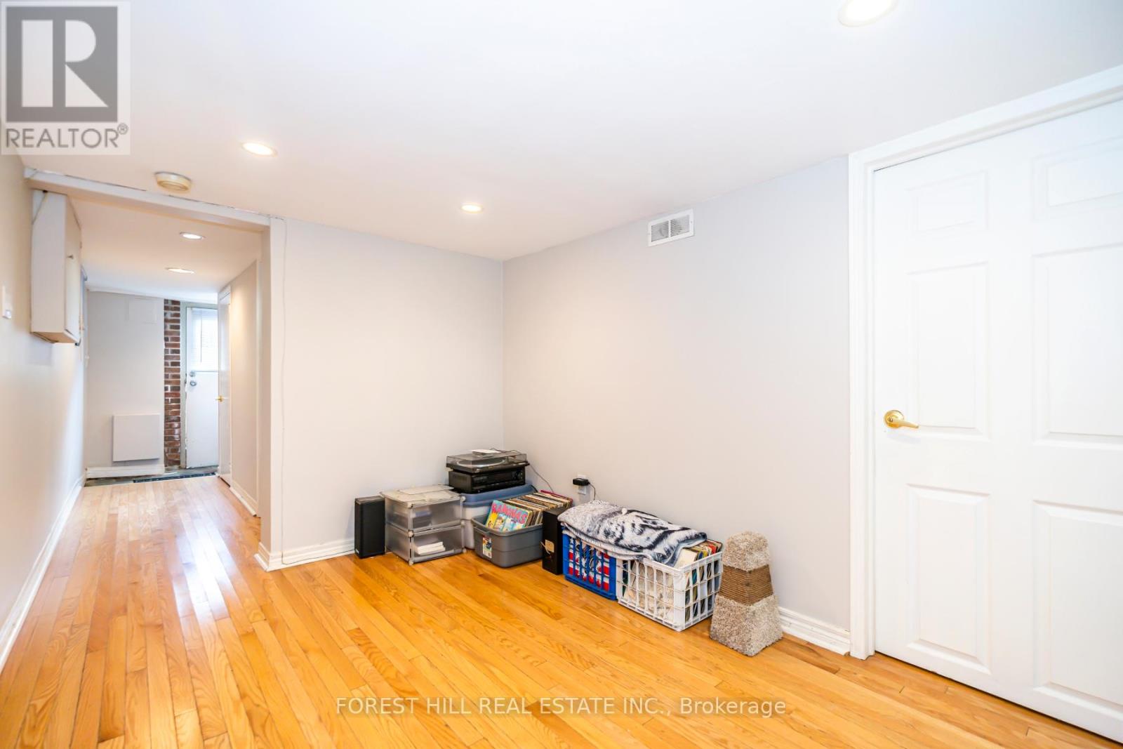 338 Euclid Avenue, Toronto, Ontario  M6J 2K2 - Photo 4 - C12529078