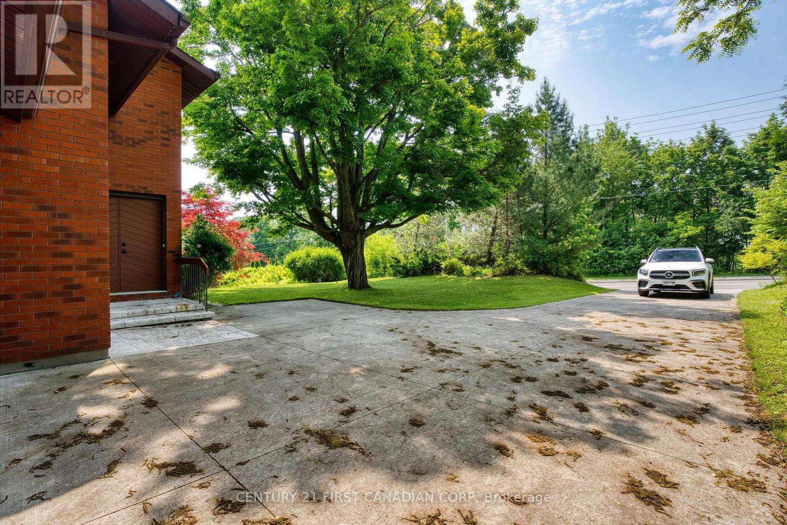 285 Riverside Drive, London North, Ontario  N6H 1G1 - Photo 2 - X12529194