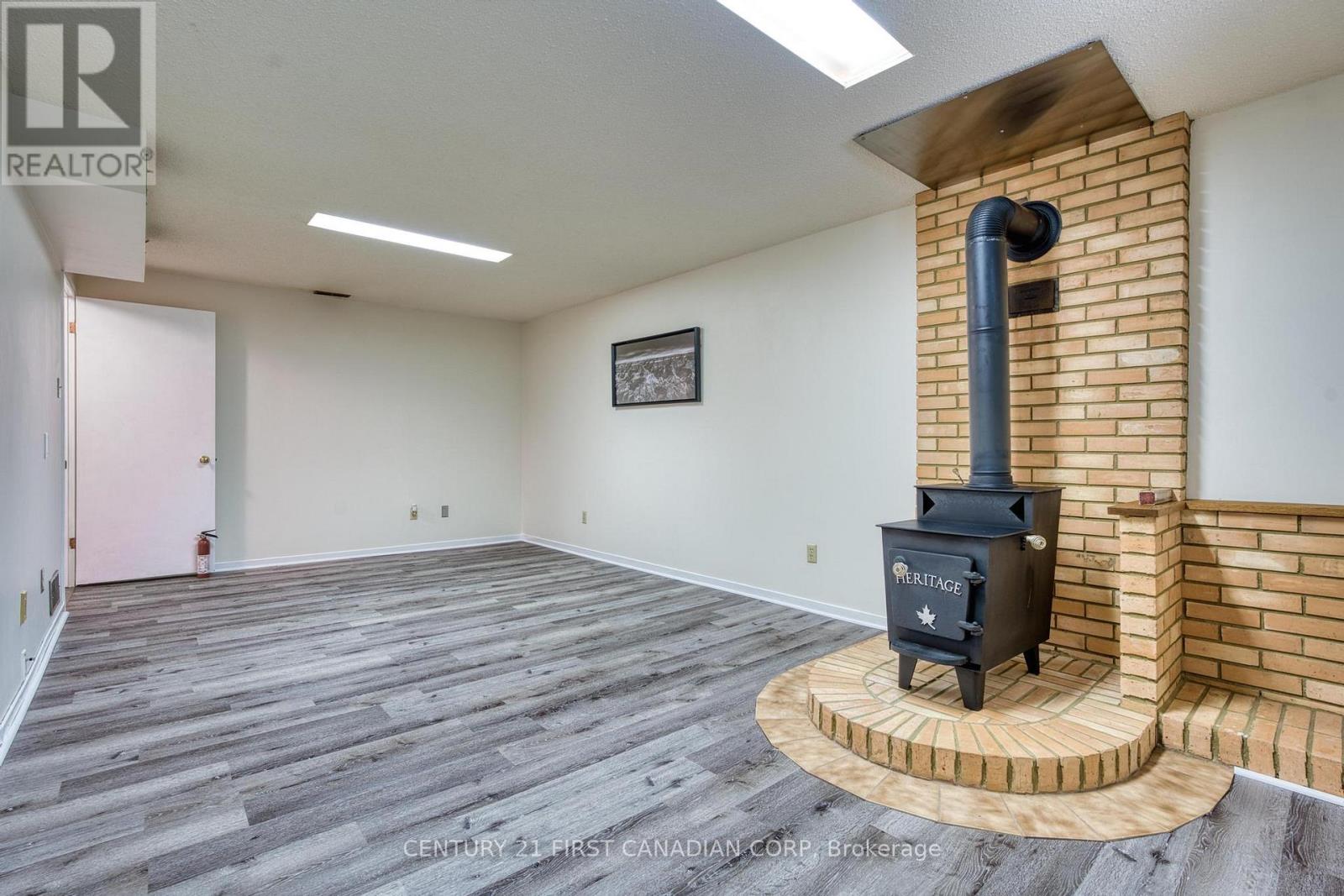 285 Riverside Drive, London North, Ontario  N6H 1G1 - Photo 27 - X12529194