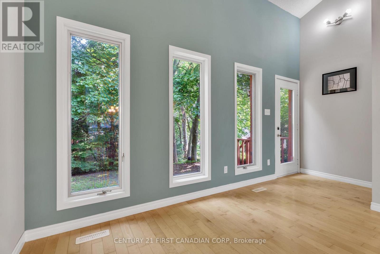 285 Riverside Drive, London North, Ontario  N6H 1G1 - Photo 9 - X12529194