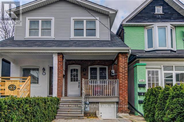 31 HIAWATHA ROAD, Toronto, Ontario