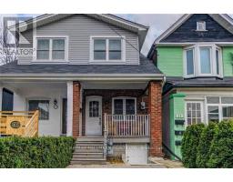 31 HIAWATHA ROAD, Toronto, Ontario