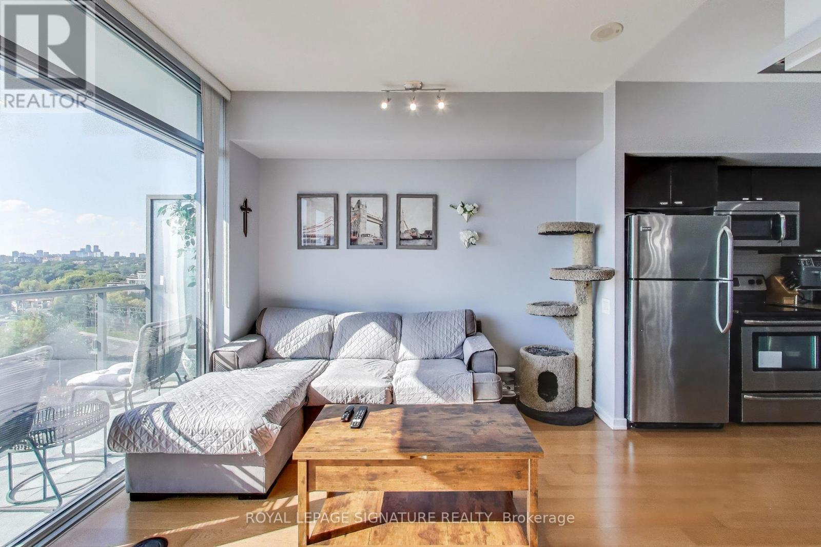 1207 - 105 The Queensway, Toronto, Ontario  M6S 5B5 - Photo 2 - W12447569