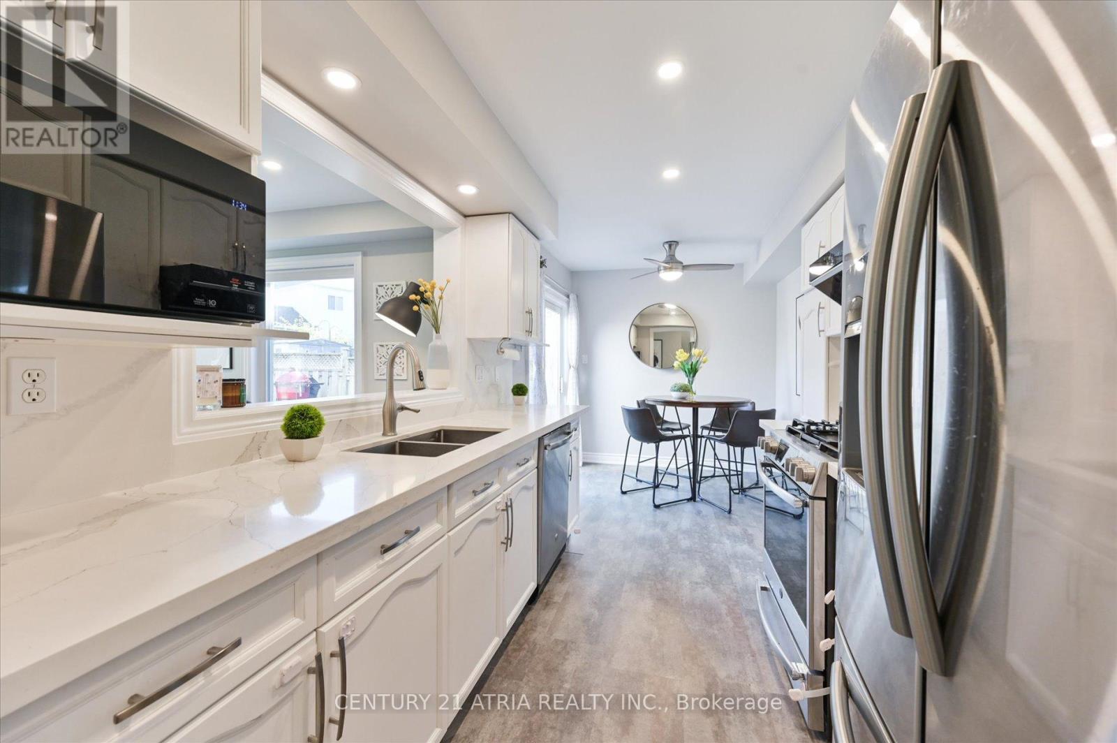 85 Burnaby Drive, Georgina, Ontario  L4P 3Y8 - Photo 14 - N12529072