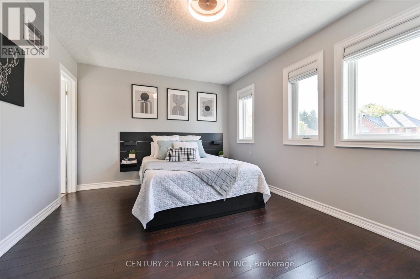 85 Burnaby Drive, Georgina, Ontario  L4P 3Y8 - Photo 17 - N12529072