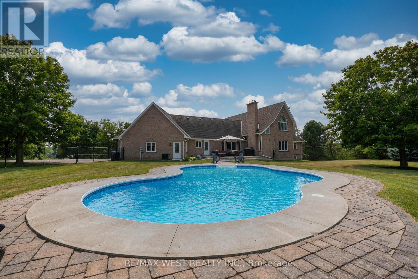 7636 County 1 Road, Adjala-Tosorontio, Ontario  L0G 1W0 - Photo 15 - N12529076