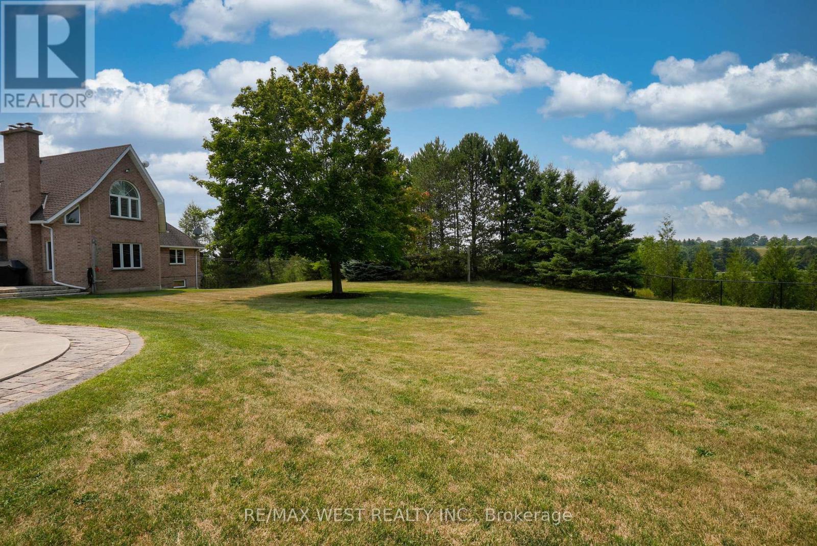 7636 County 1 Road, Adjala-Tosorontio, Ontario  L0G 1W0 - Photo 16 - N12529076