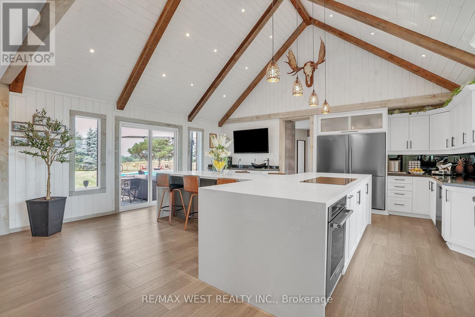 7636 County 1 Road, Adjala-Tosorontio, Ontario  L0G 1W0 - Photo 4 - N12529076