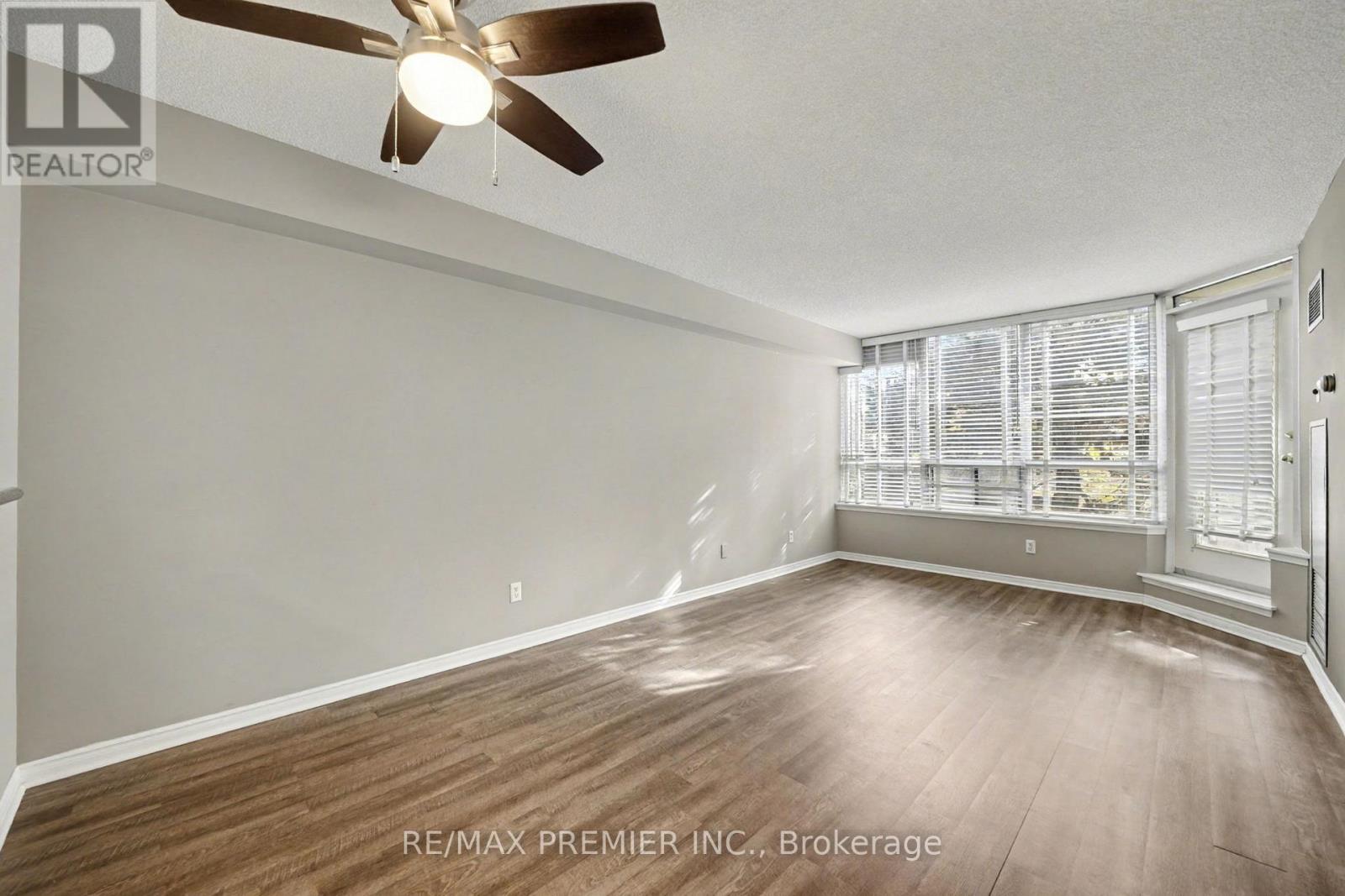 208 - 91 Townsgate Drive, Vaughan, Ontario  L4J 8E8 - Photo 13 - N12529106