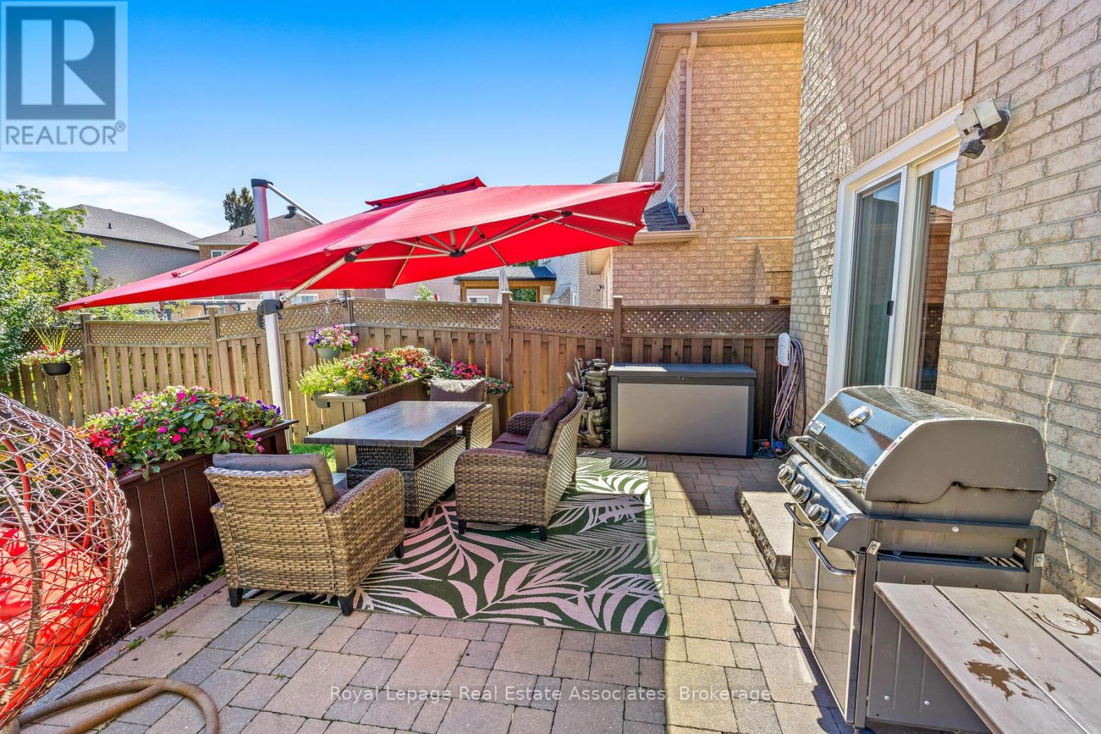 27 Royal Ridge Crescent, Vaughan, Ontario  L6A 2T1 - Photo 35 - N12529130