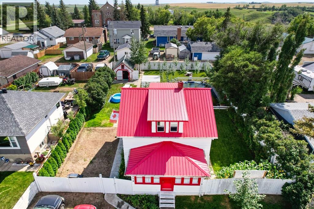 315 Devilder Avenue E, Trochu, Alberta  T0M 2C0 - Photo 9 - A2250092