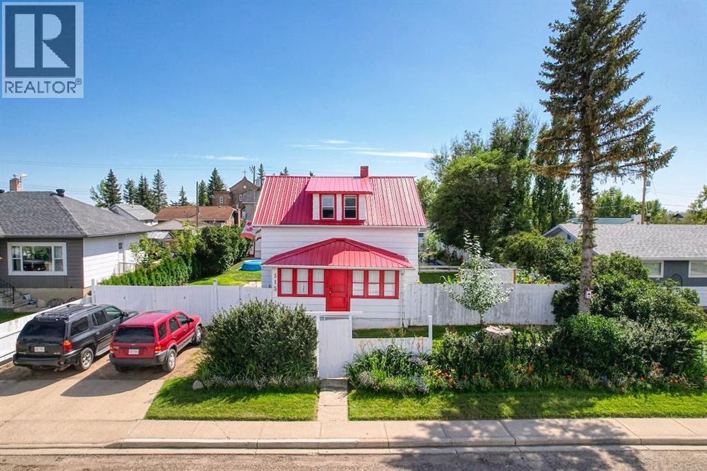 315 Devilder Avenue E, Trochu, Alberta  T0M 2C0 - Photo 3 - A2250092