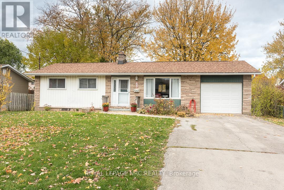 308 Pelham Road, St. Catharines, Ontario  L2S 1Y3 - Photo 1 - X12529164