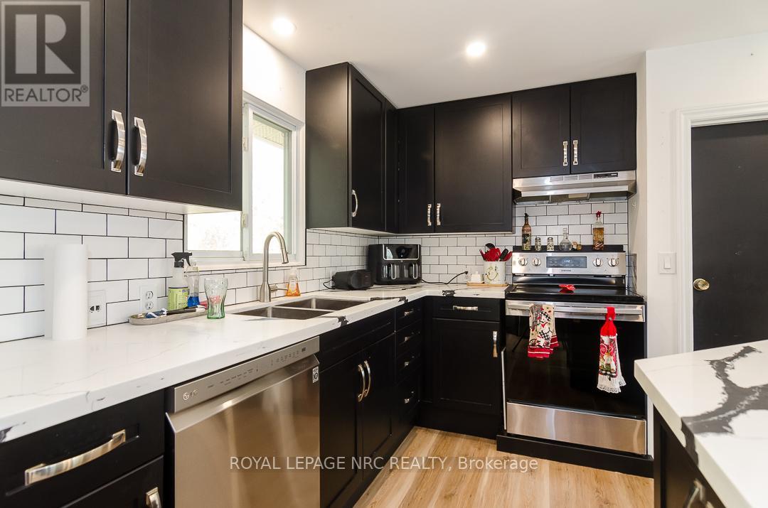 308 Pelham Road, St. Catharines, Ontario  L2S 1Y3 - Photo 12 - X12529164