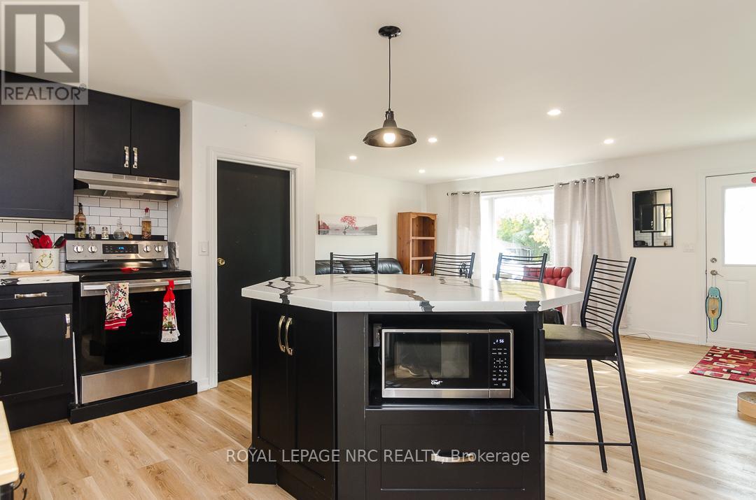 308 Pelham Road, St. Catharines, Ontario  L2S 1Y3 - Photo 13 - X12529164