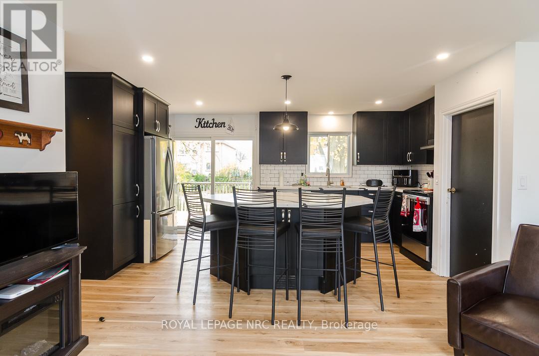 308 Pelham Road, St. Catharines, Ontario  L2S 1Y3 - Photo 9 - X12529164