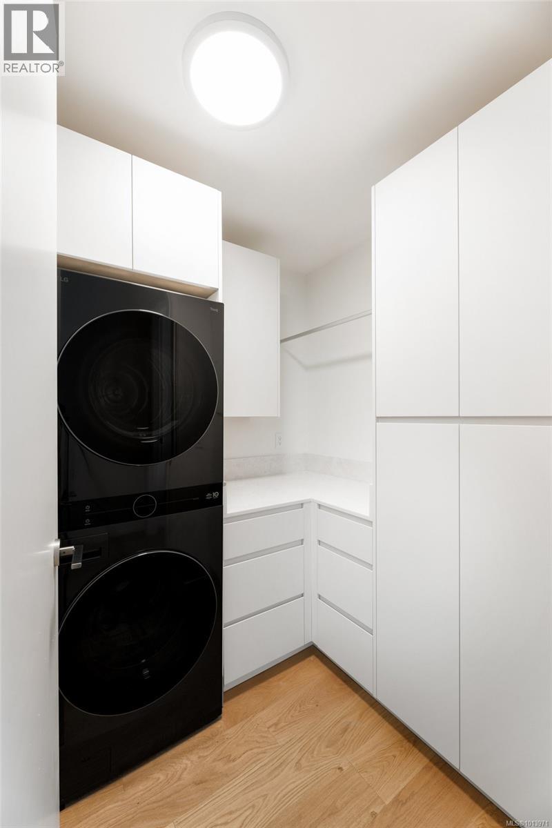 201 2270 Harbour Rd, Sidney, British Columbia V8L 2P6 - Photo 20 - 1013971