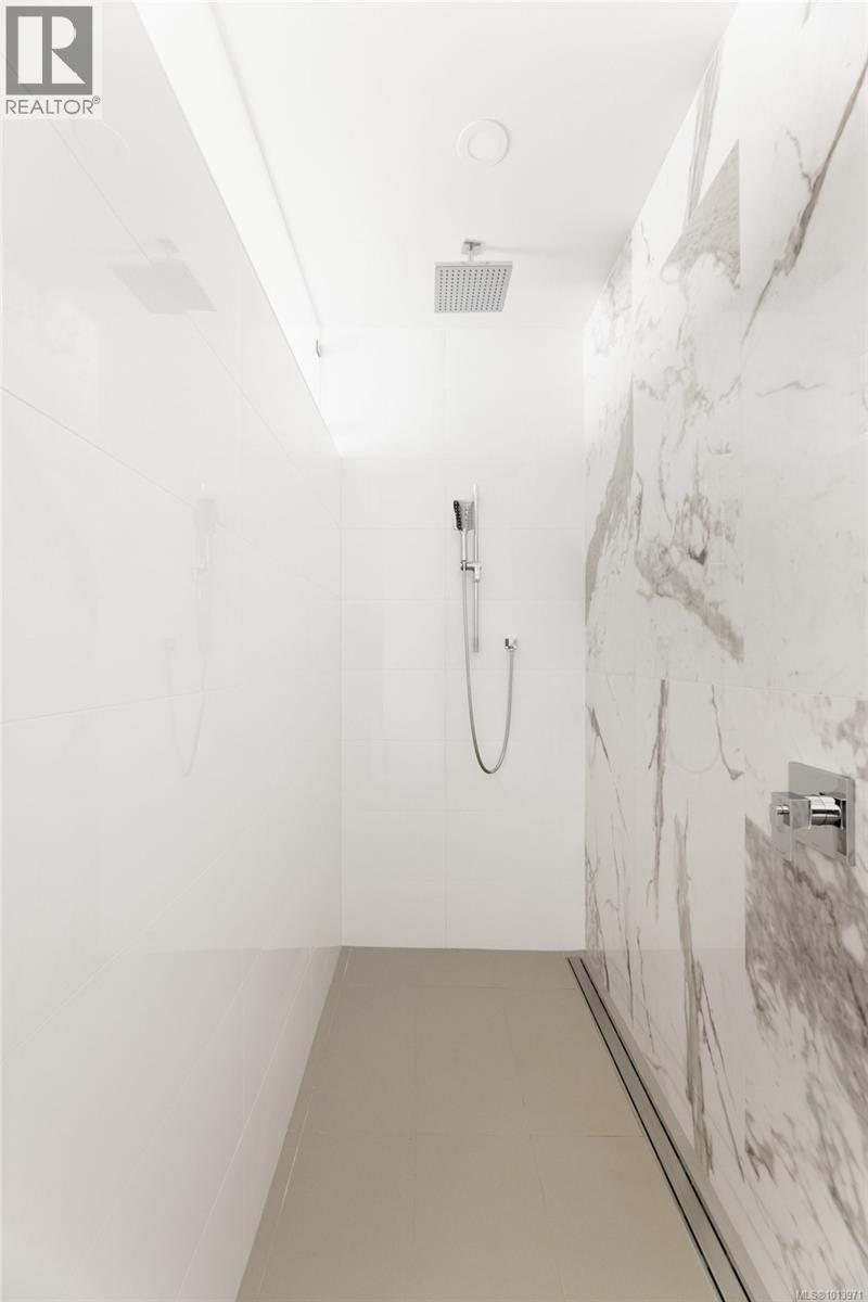 201 2270 Harbour Rd, Sidney, British Columbia V8L 2P6 - Photo 24 - 1013971