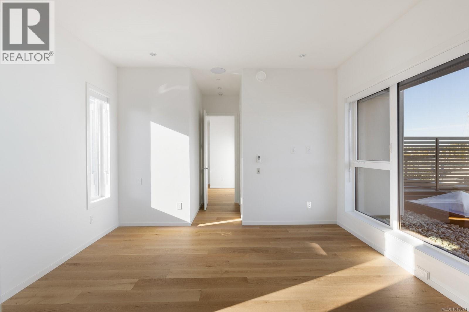 201 2270 Harbour Rd, Sidney, British Columbia V8L 2P6 - Photo 31 - 1013971